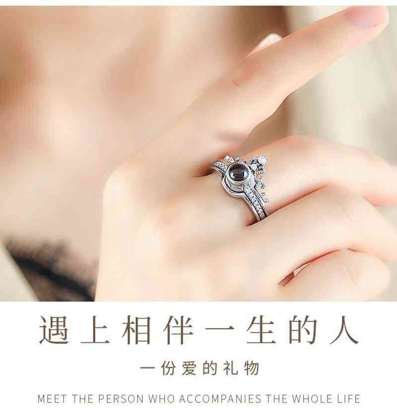 戒指戴在小拇指的意義(戒指戴在小拇指上意味著什么)
