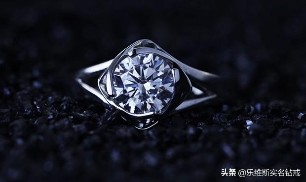 黃金戒指好看還是鉆戒好看(黃金戒指比鉆戒便宜嗎)插圖4