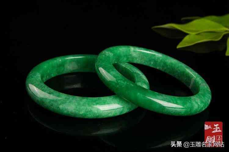 黑青玉手鐲一般多少錢(黑青玉手鐲的價(jià)格一般多少錢)插圖3