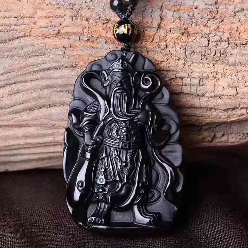 彩虹眼黑曜石價格(彩虹眼黑曜石的功效與作用)