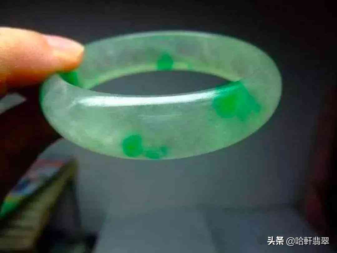 怎樣鑒別真假翡翠(如何鑒定真假翡翠)插圖2