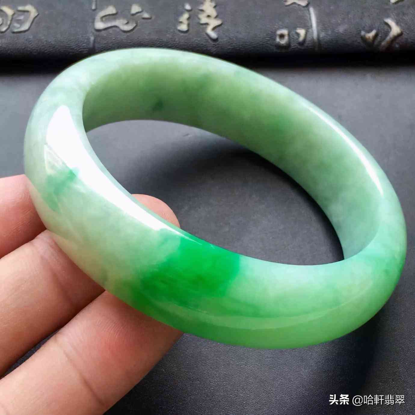 怎樣鑒別真假翡翠(如何鑒定真假翡翠)插圖4
