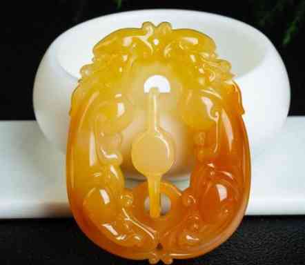 黃龍玉有價(jià)值嗎(黃龍玉到底值錢不值錢)插圖2