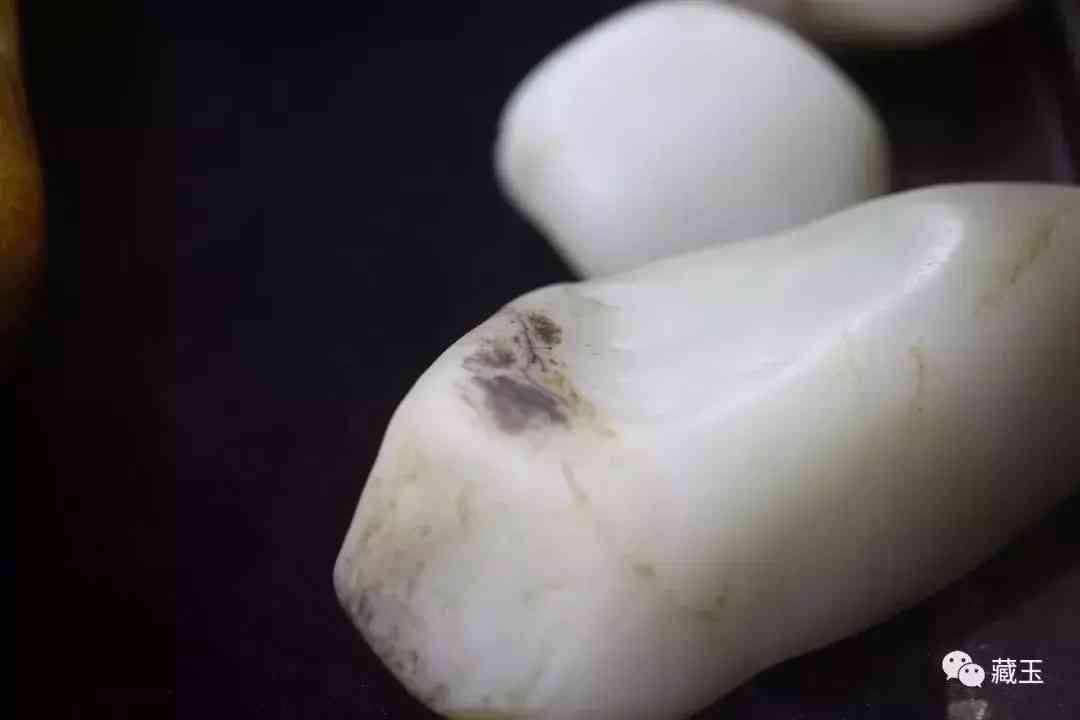 和田玉籽料怎么區(qū)分等級(和田玉籽料最好的級別)插圖11