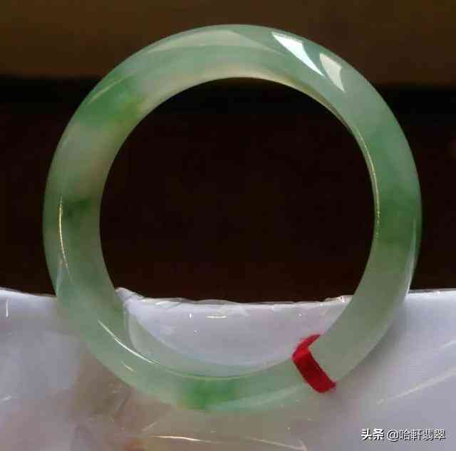 真的翡翠手鐲最便宜一個多錢(翡翠手鐲一般多少錢一只)插圖9