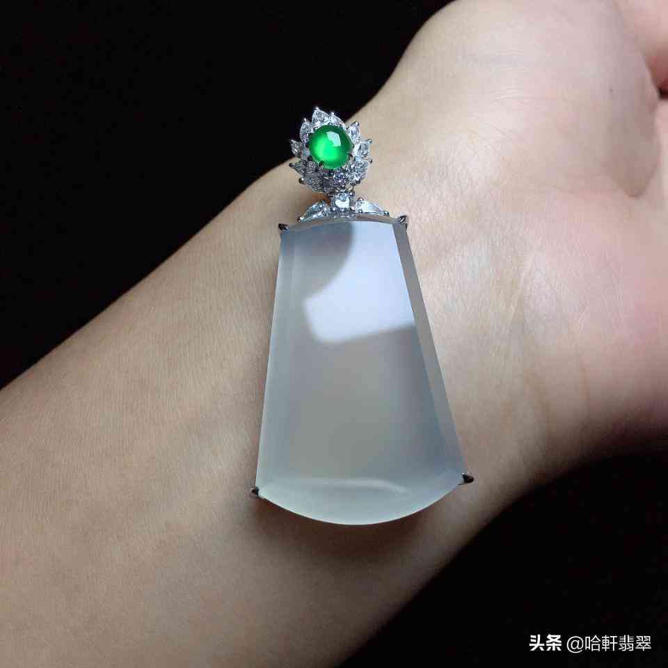 無色玻璃種翡翠價(jià)格(玻璃種白色翡翠價(jià)格)插圖5