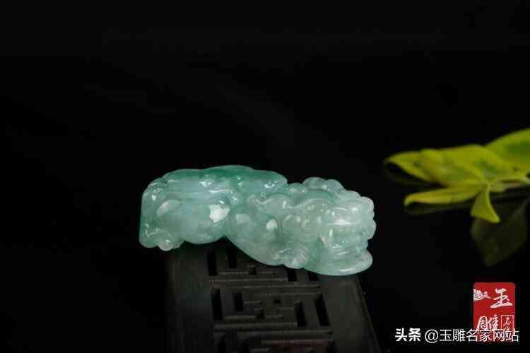 玉貔貅的佩戴禁忌(玉貔貅吊墜的佩戴忌諱什么屬相)