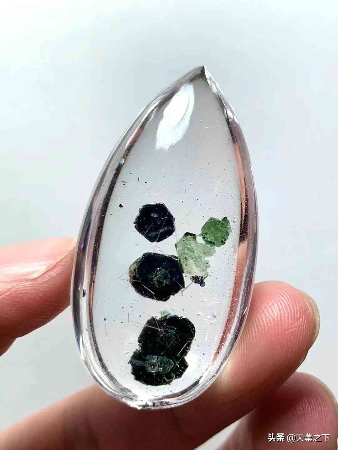 天然水晶吊墜多少錢一個(天然水晶石吊墜)插圖5