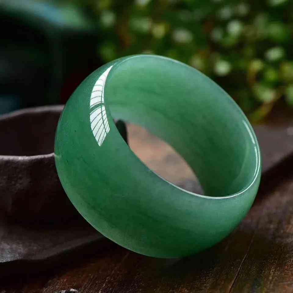 東陵玉手鐲500貴嗎(東陵玉手鐲什么顏色最值錢)插圖4