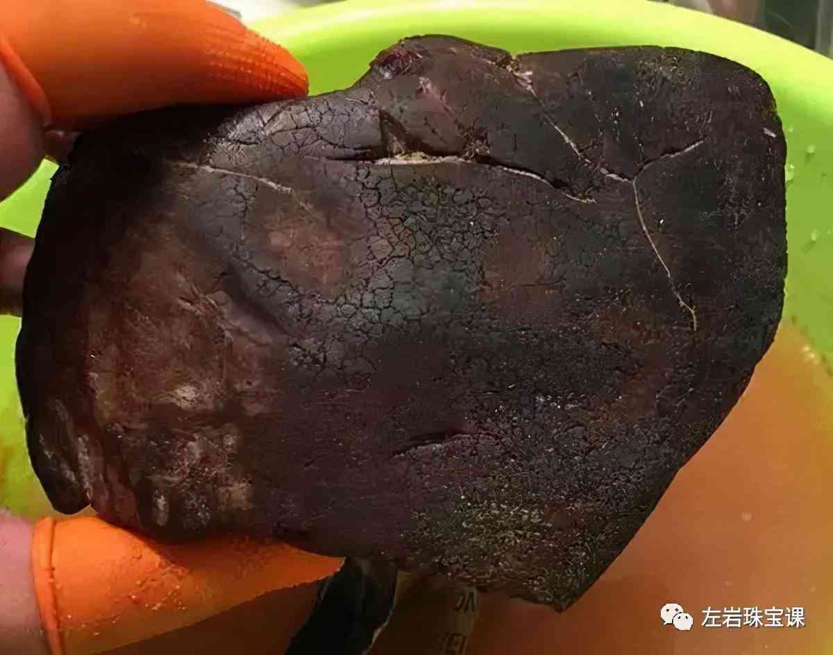 波羅的海血珀(波羅的海血珀有風化紋嗎)插圖12