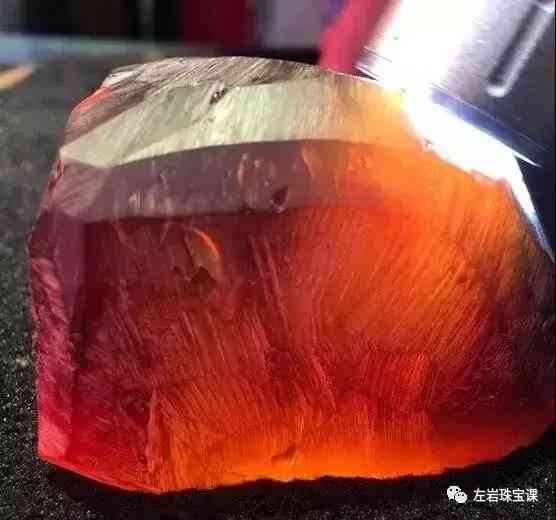 波羅的海血珀(波羅的海血珀有風化紋嗎)插圖13