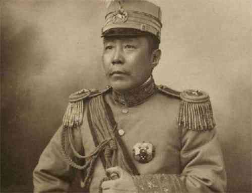 世界極品國(guó)寶級(jí)翡翠(世界極品國(guó)寶級(jí)翡翠畫(huà)面奇石)插圖3