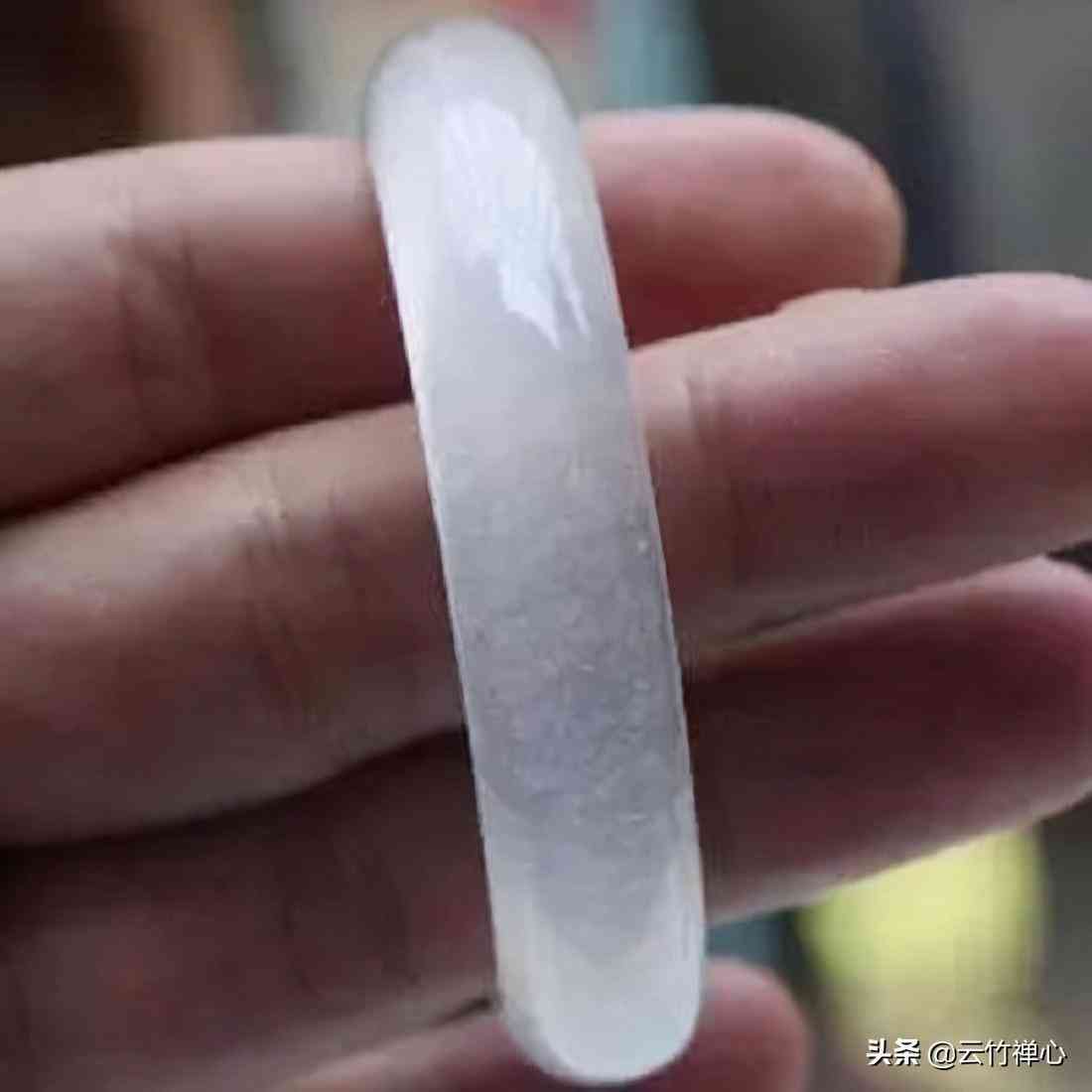石英巖玉是什么玉值錢嗎(為什么石英巖玉不能長(zhǎng)期佩戴)插圖1