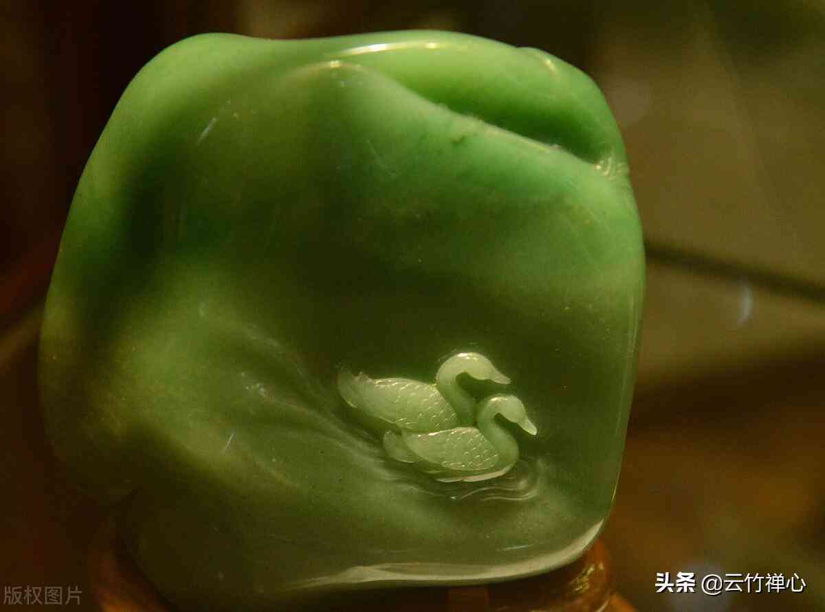 石英巖玉是什么玉值錢嗎(為什么石英巖玉不能長(zhǎng)期佩戴)插圖3