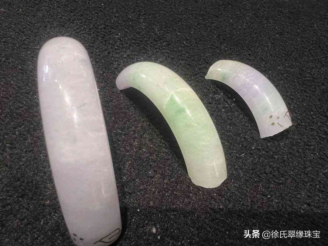 玉鐲子裂縫還能養人嗎(玉鐲裂了還能養人嗎)插圖11