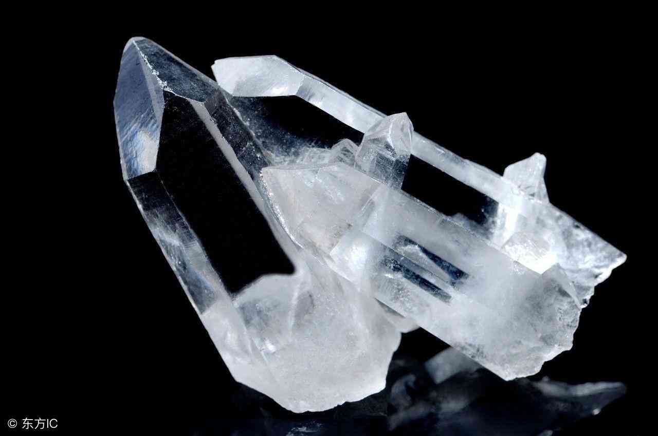 天然水晶球怎么辨別真假(水晶鑒別最簡單方法)插圖1