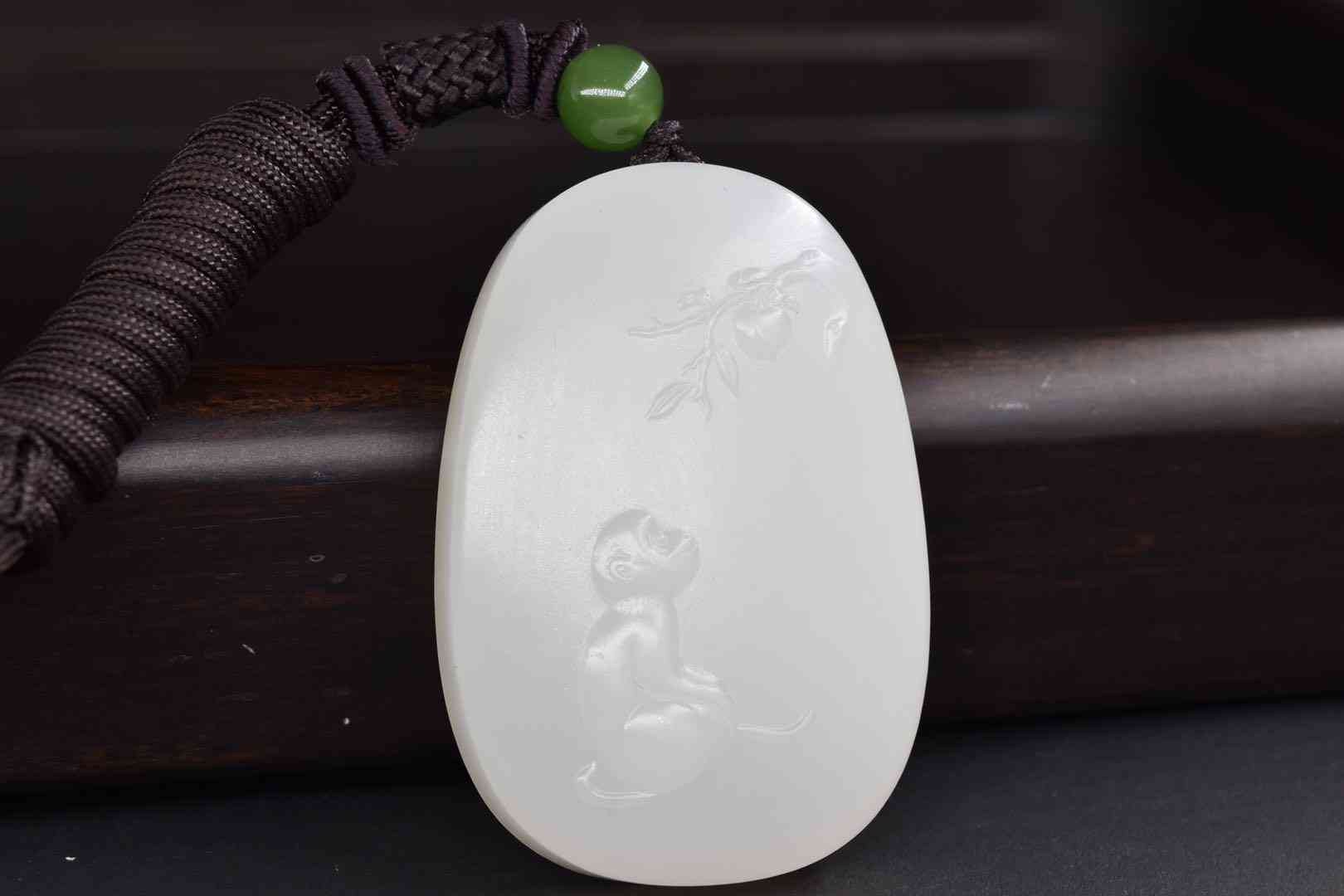 和田玉的功效與作用禁忌(和田玉的功效與作用和田玉的賣點(diǎn))