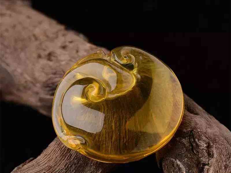 紫水晶和黃水晶哪個更招財(黃水晶適合什么屬相的人)插圖34
