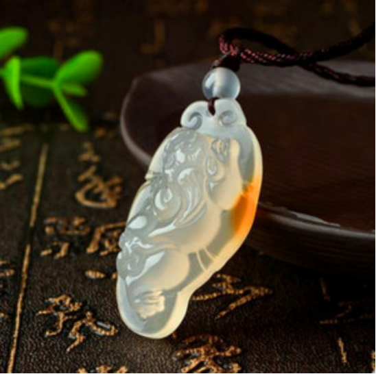 玉髓和瑪瑙哪個(gè)值錢(玉髓和瑪瑙誰值錢)插圖1