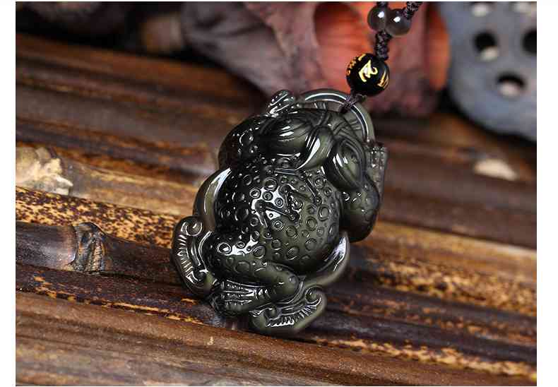 黑曜石吊墜佩戴禁忌(黑曜石哪個(gè)生肖不能戴)插圖1