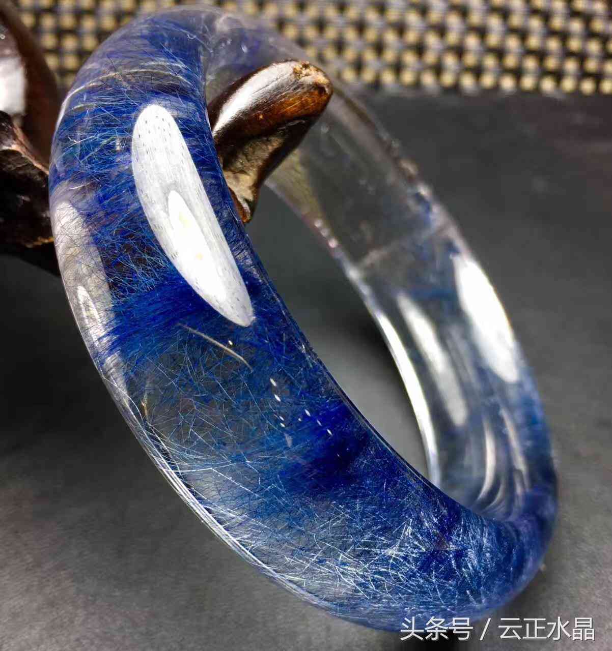 粉水晶手鐲貴嗎一般多少錢(粉水晶手鐲容易碎嗎)插圖12