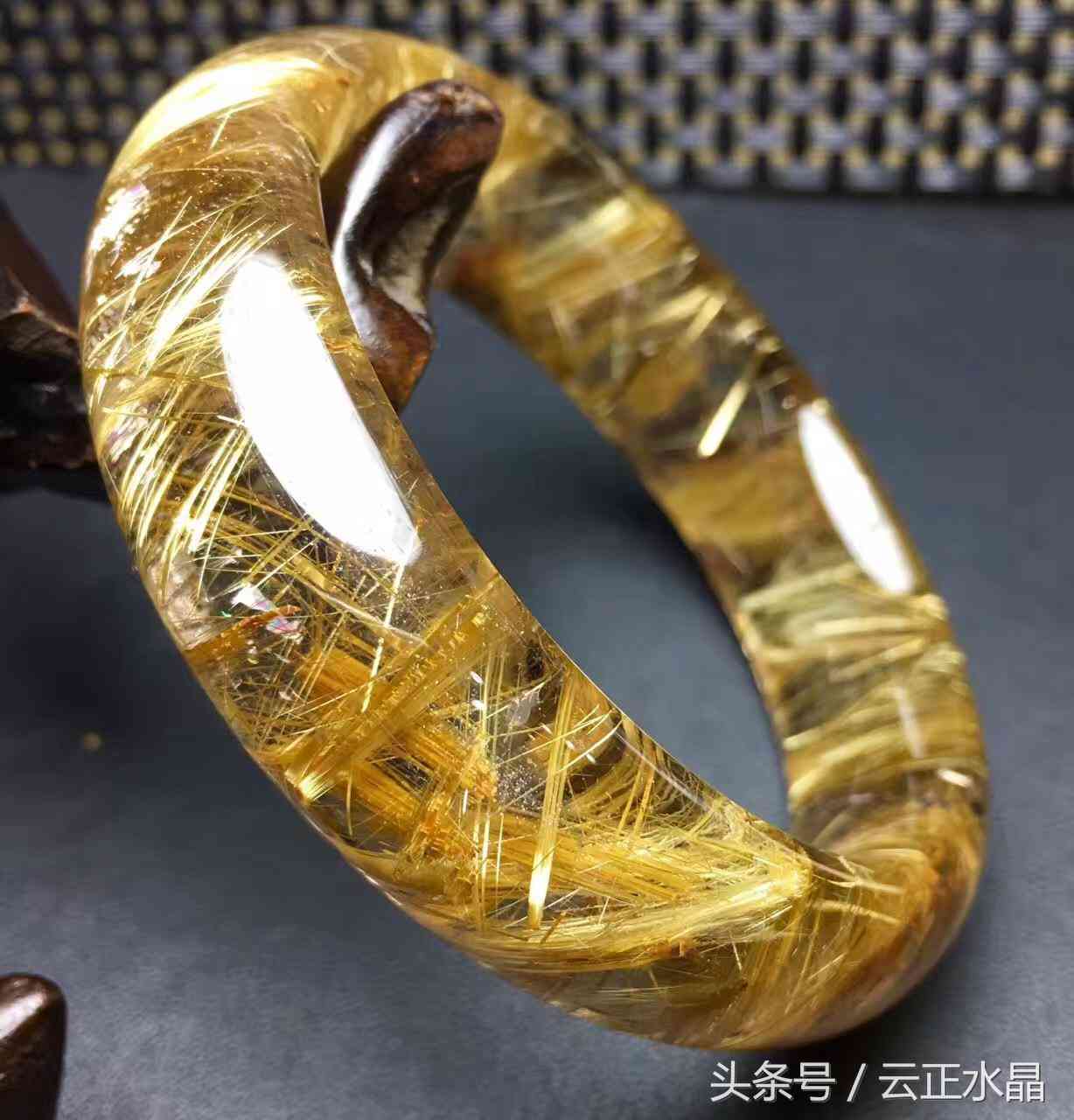 粉水晶手鐲貴嗎一般多少錢(粉水晶手鐲容易碎嗎)插圖17