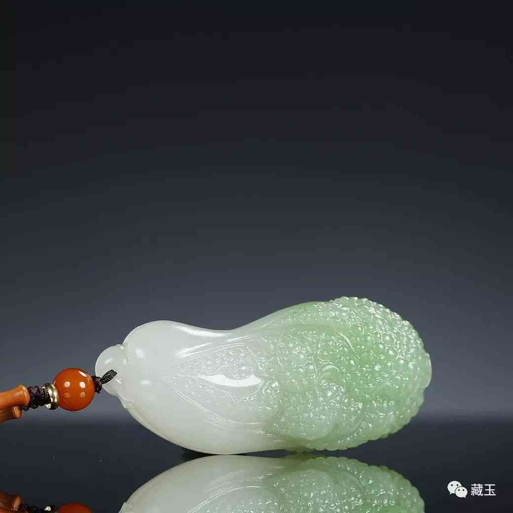 翠青玉手鐲價(jià)格(翠青手鐲圖片)插圖4