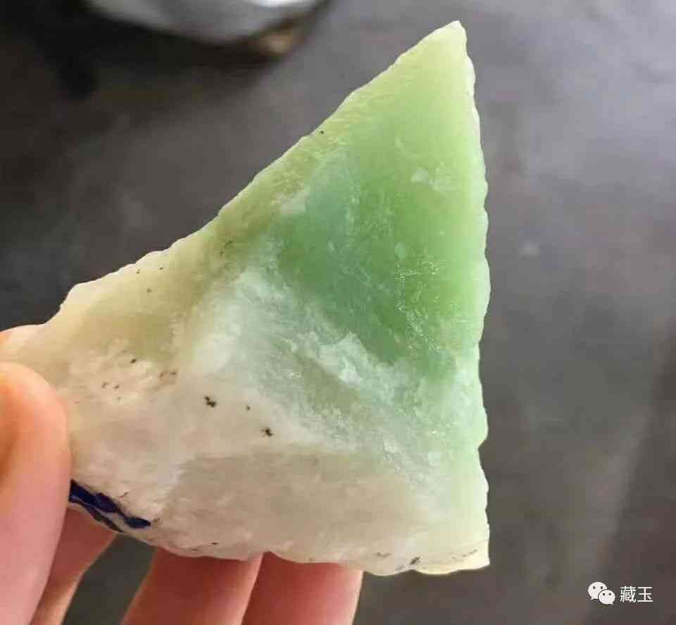 翠青玉手鐲價(jià)格(翠青手鐲圖片)插圖11