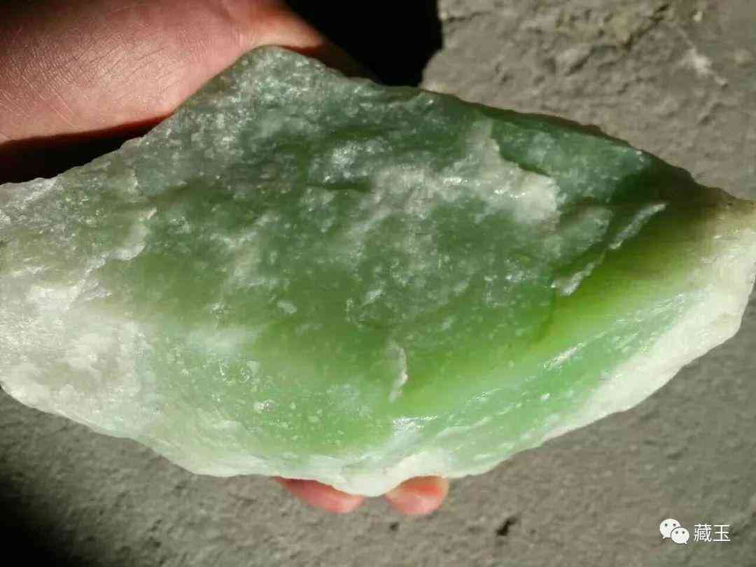 翠青玉手鐲價(jià)格(翠青手鐲圖片)插圖15
