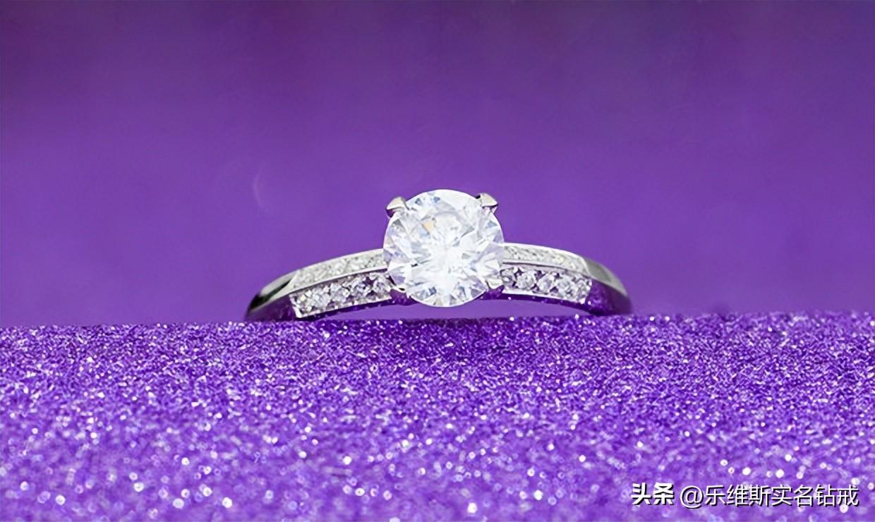 求婚戒指大小怎么能買合適(求婚戒指怎么挑)插圖1