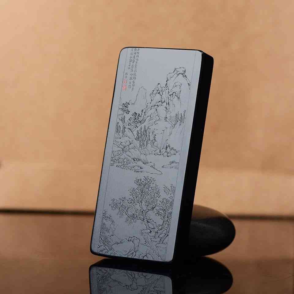 和田玉不值錢的幾種料(真玉和假玉在燈光下有啥區別)插圖2