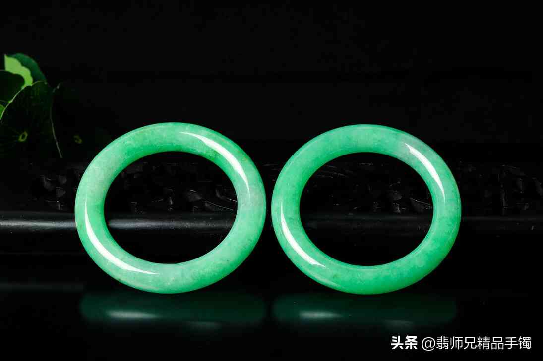 翡翠手鐲怎么養才能透(翡翠手鐲棉絮多怎么養才能透)插圖4