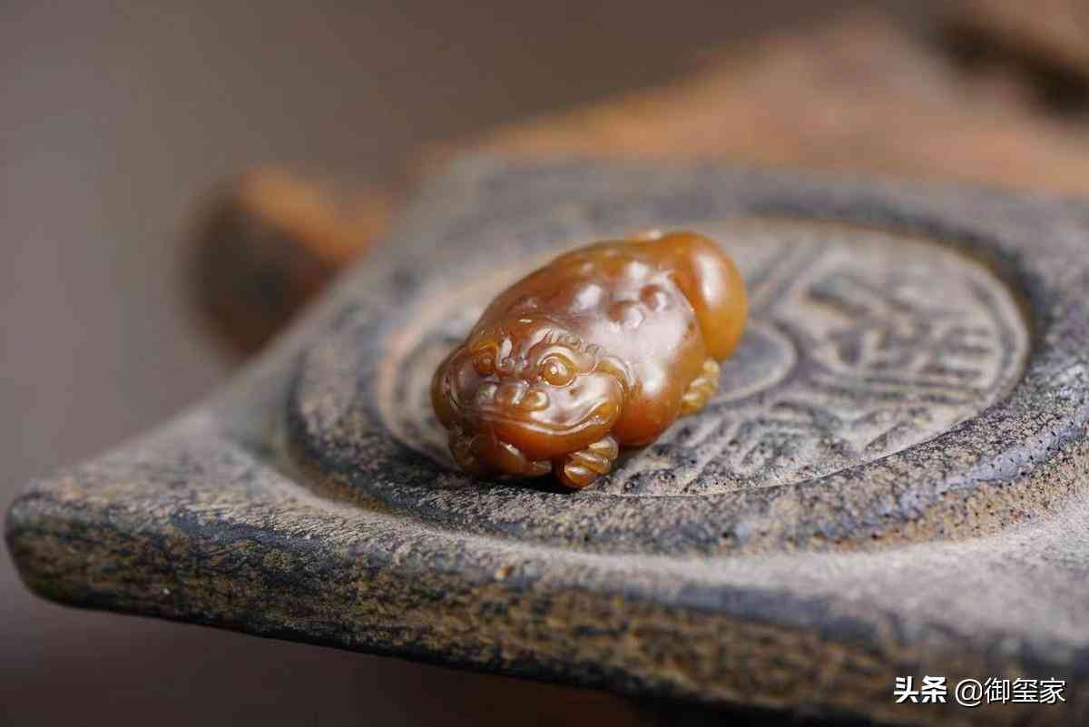 新疆和田玉的鑒別方法(和田玉鑒別最簡(jiǎn)單方法)插圖7