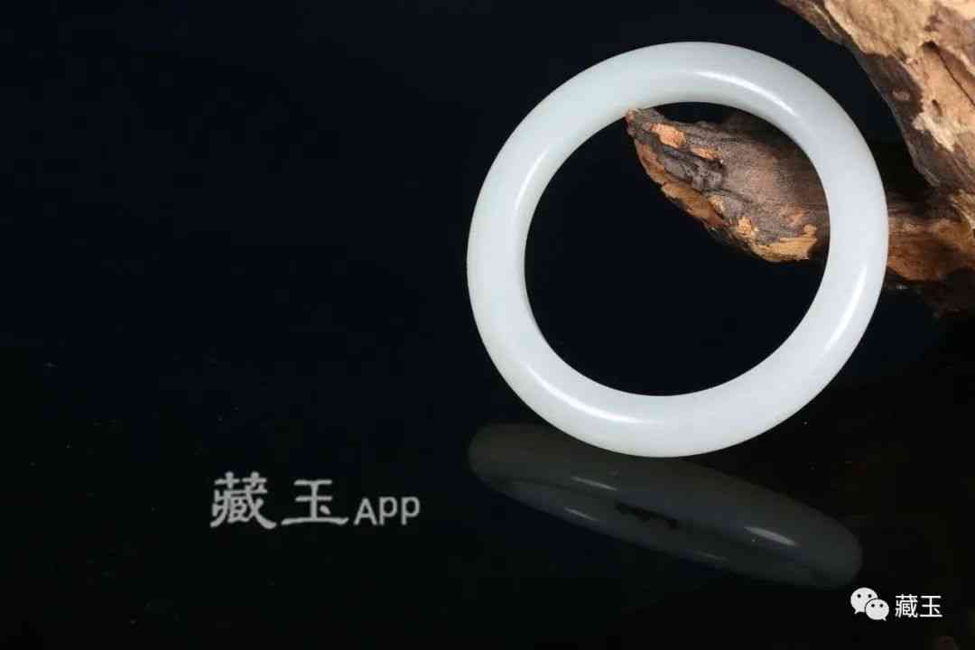 和田玉手鐲價格一般在多少錢(和田玉手鐲價格一般在多少錢左右)插圖6