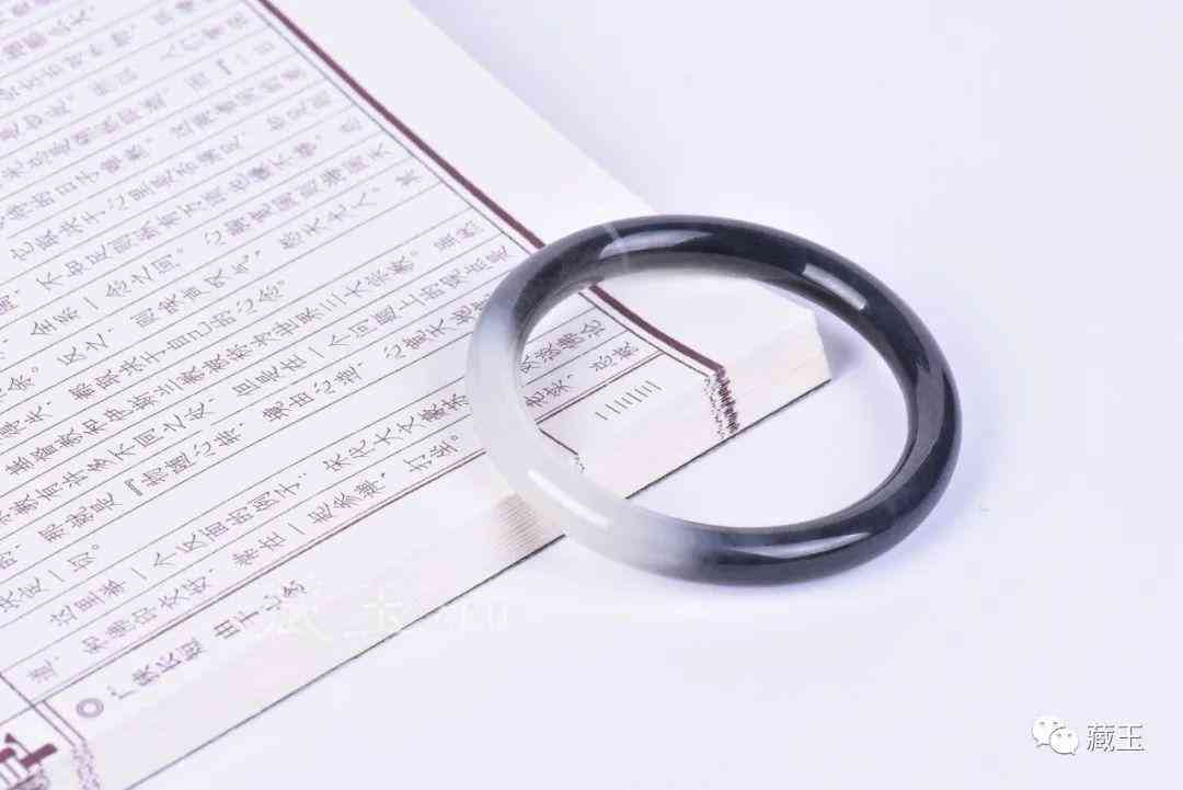 和田玉手鐲價格一般在多少錢(和田玉手鐲價格一般在多少錢左右)插圖14