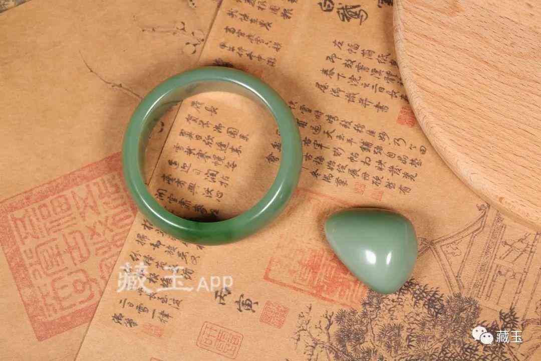 和田玉手鐲價格一般在多少錢(和田玉手鐲價格一般在多少錢左右)插圖15