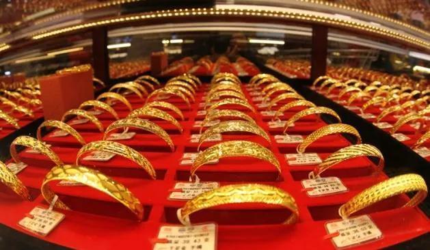 萬足金比千足金貴多少錢一克(萬足金和千足金差多少錢)
