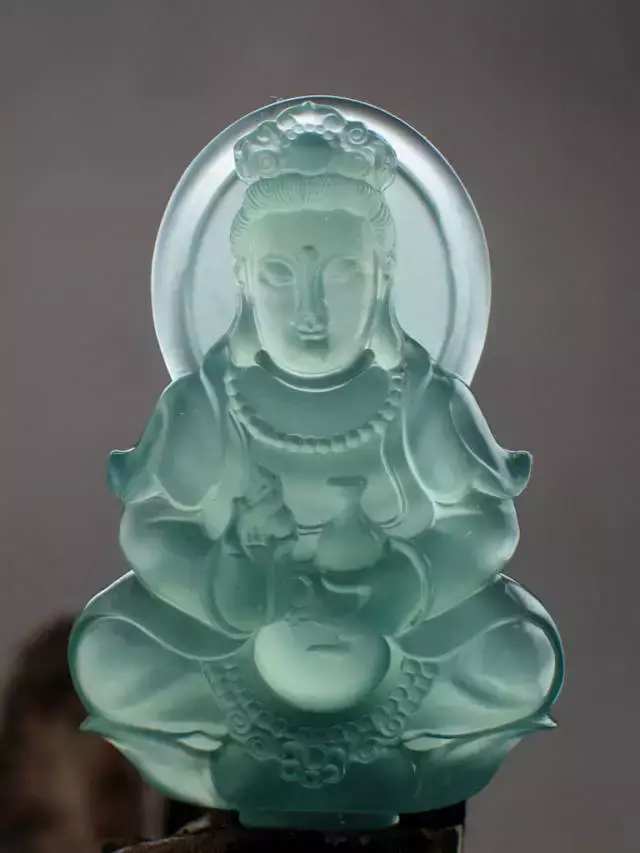 翡翠有哪些品種(翡翠有哪些品種圖片)插圖4