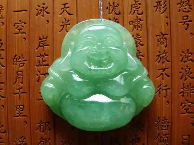 翡翠有哪些品種(翡翠有哪些品種圖片)插圖13