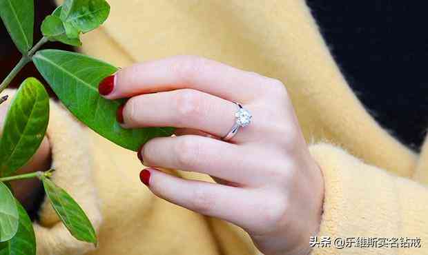 男女戒指左右手佩戴的意義(男女戒指佩戴在各個手指的意義)插圖2