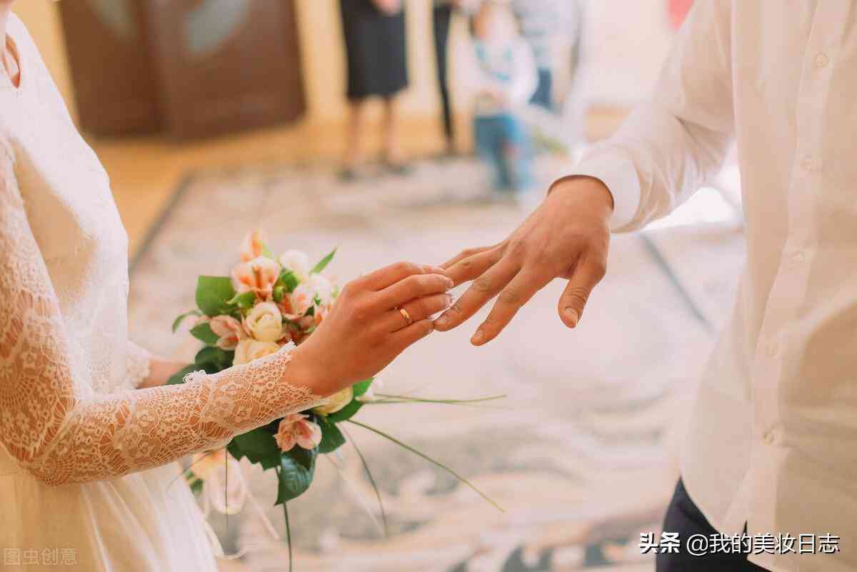 女人手戴戒指的意思是什么(女人手戴戒指的意思是什么圖片)插圖4