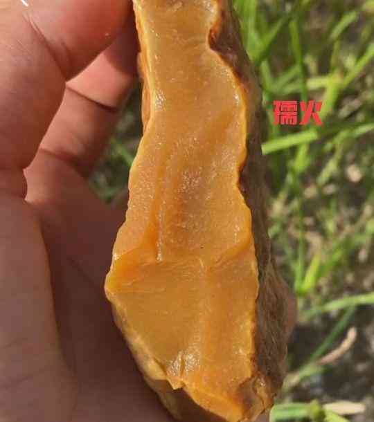黃蠟石產(chǎn)地(黃蠟石哪里產(chǎn)地的最好)插圖52