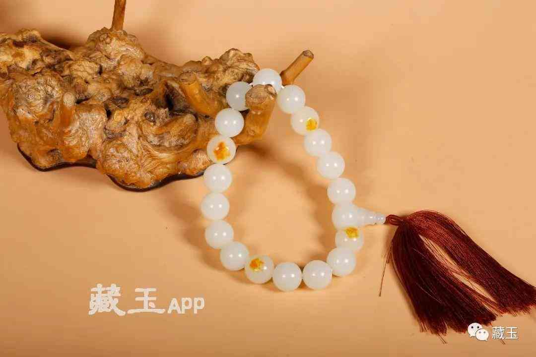 正宗和田玉手鐲價格是多少(正宗和田玉手鐲價格是多少錢一克)