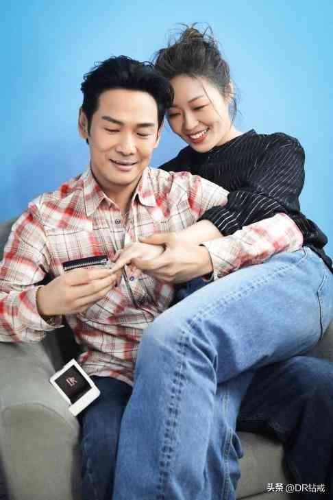 結婚十年送什么禮物給老婆好(結婚十年送什么禮物給老婆好實惠)插圖4