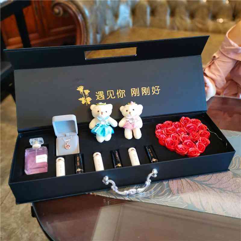 情人節送女朋友什么最好(情人節送女朋友什么最好的禮物)