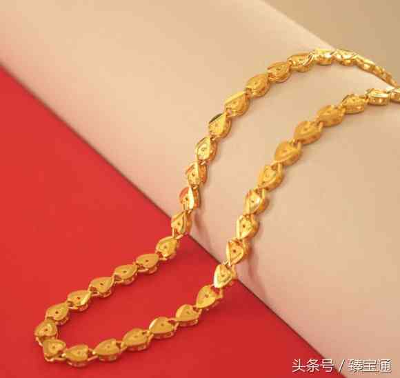 男士戴100克金項鏈大不大(男士戴多少克的金項鏈好看哪?)