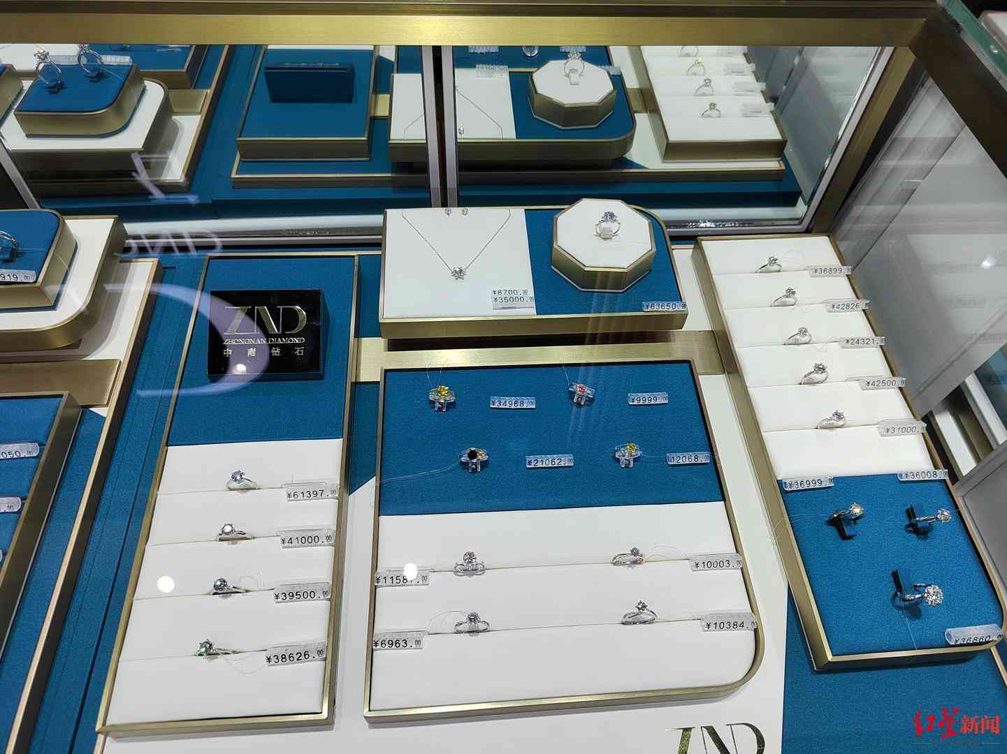 河南人造鉆石多少錢一克拉(河南人造鉆石10元一克拉)