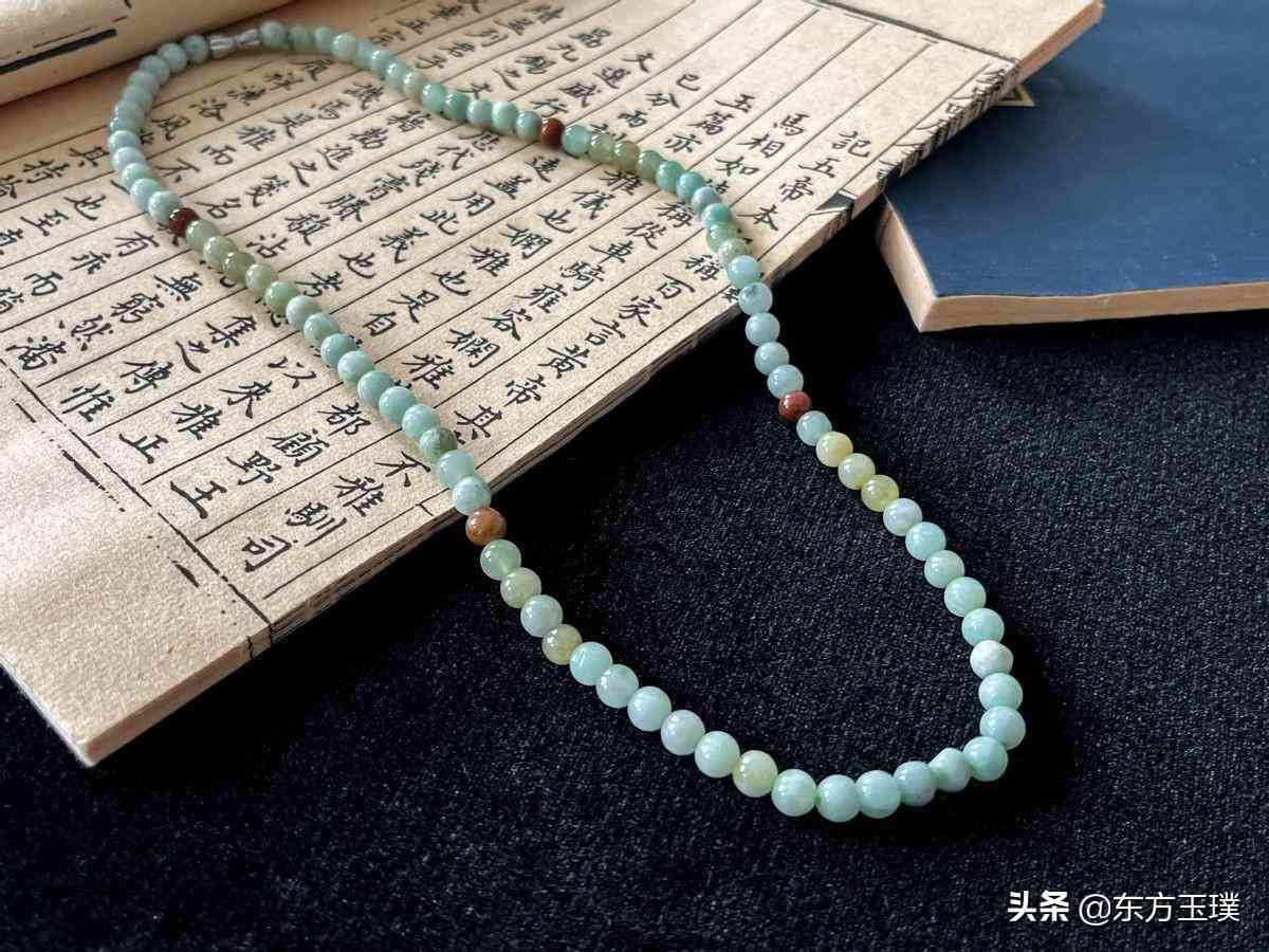 怎么分辨玉手鐲(怎么分辨玉手鐲的真假最簡(jiǎn)單的方法)