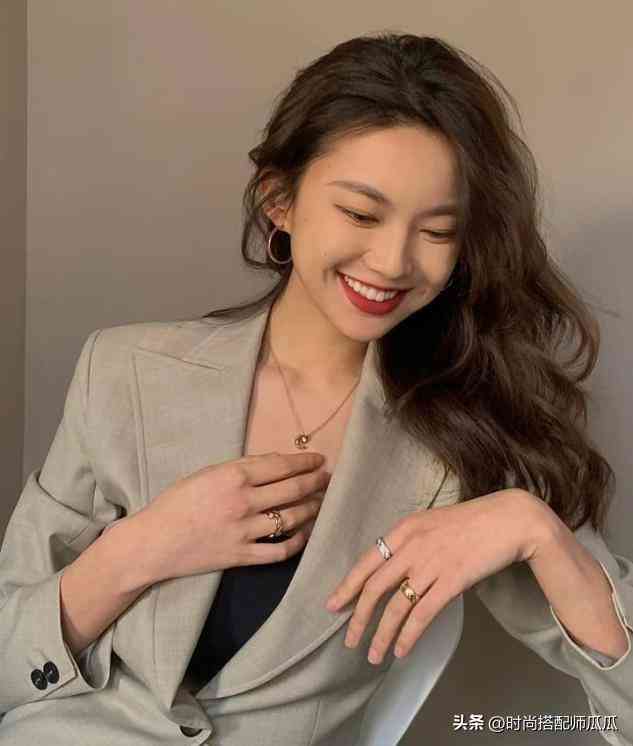 女人戴戒指有什么講究(女人戴戒指有什么講究在哪個手指頭上)