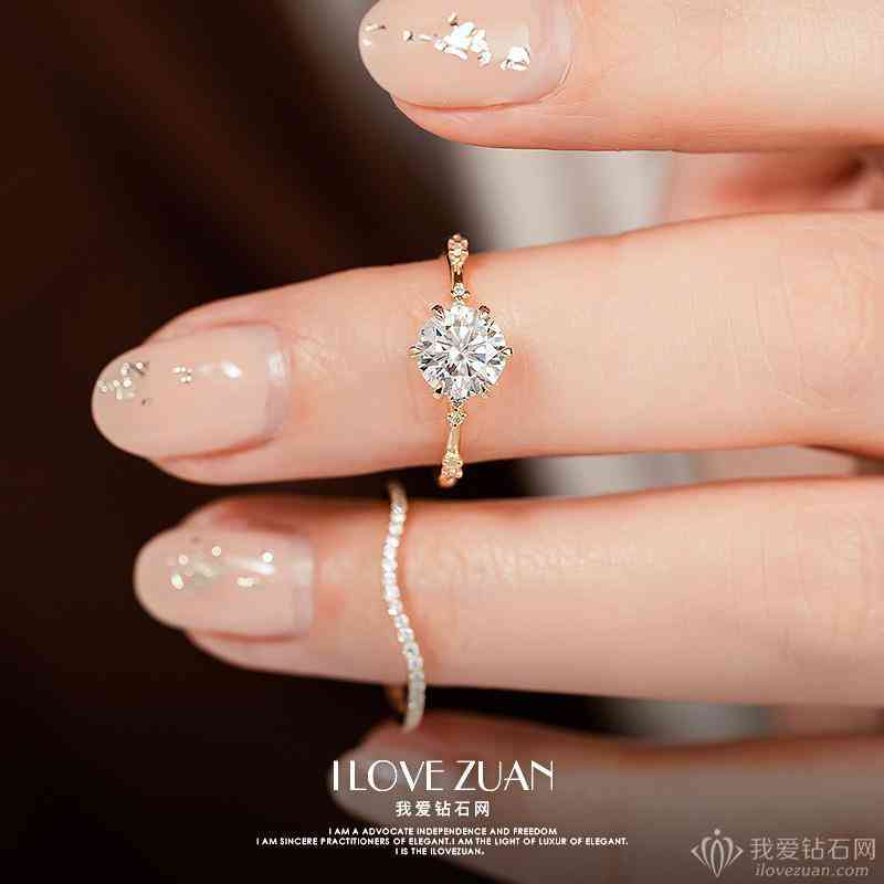求婚戒指戴在哪個(gè)手指(結(jié)婚戒指應(yīng)該戴在哪個(gè)手指上)